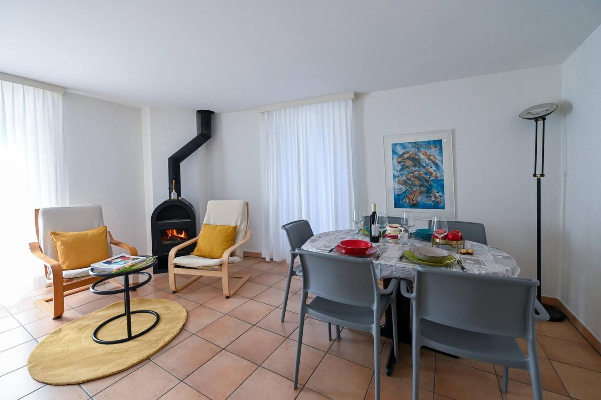 Ruga House In 4 *