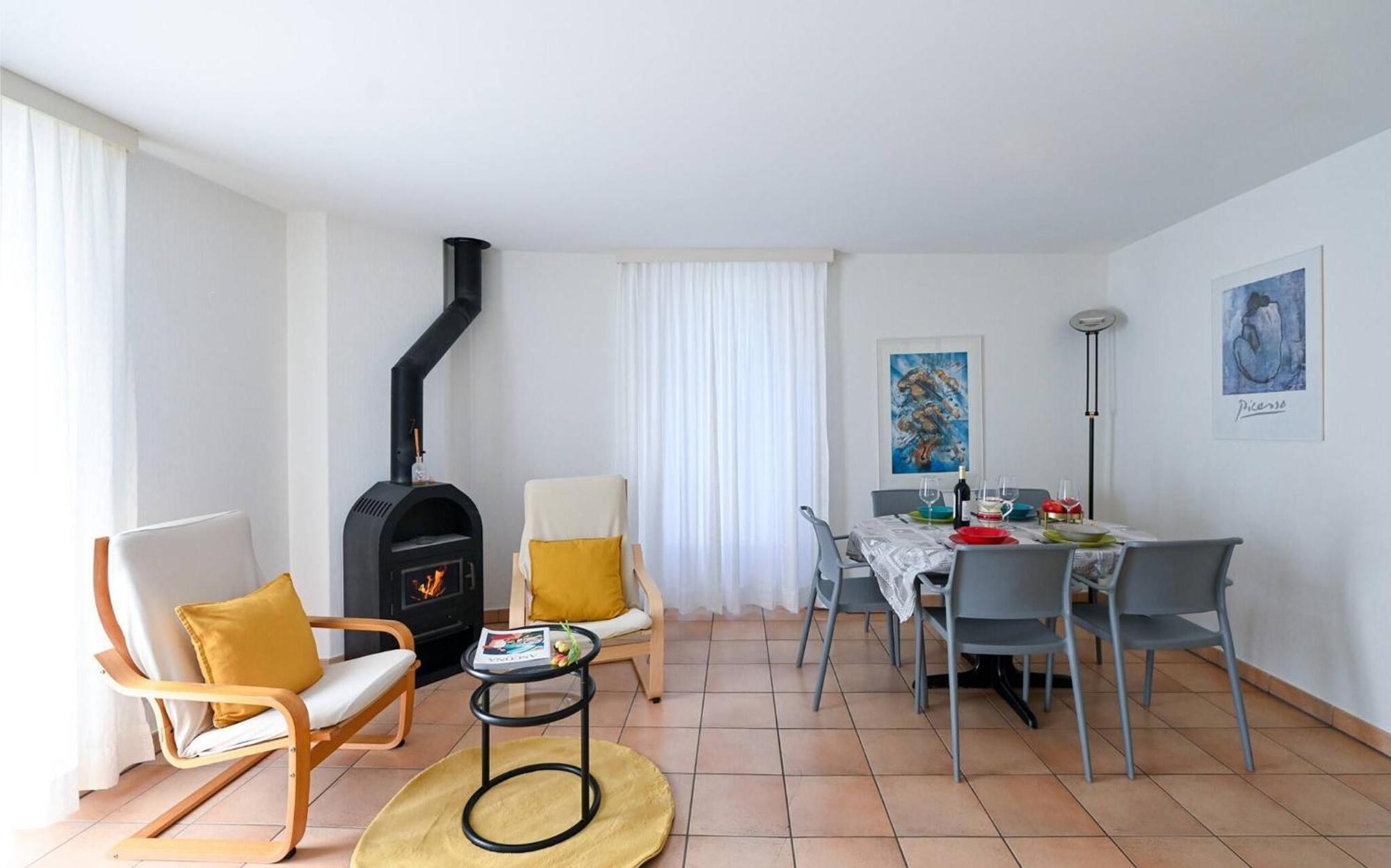 Ruga House In 4 Apartment